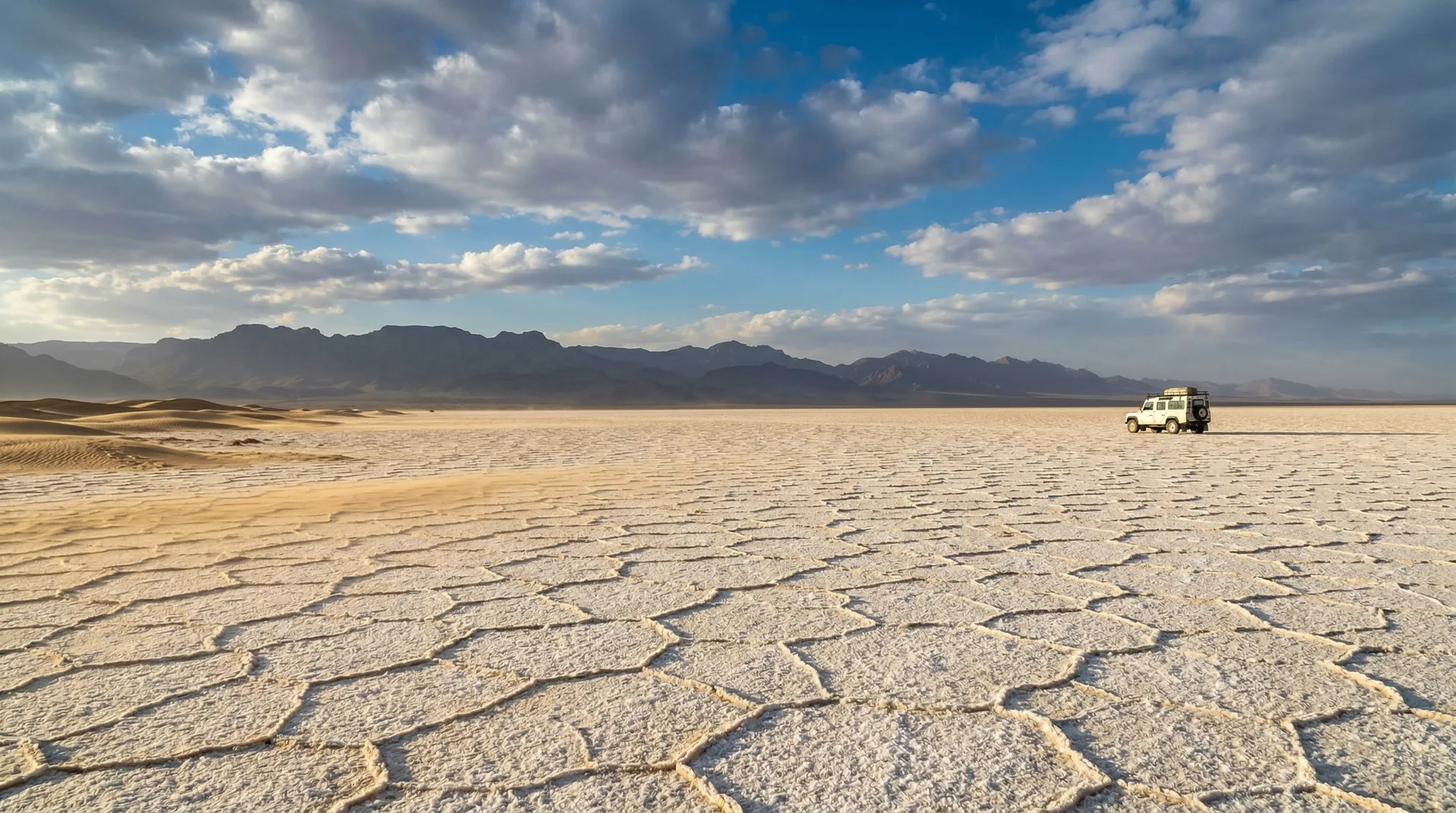 4-Day Erg Chigaga 4x4 Desert Tour